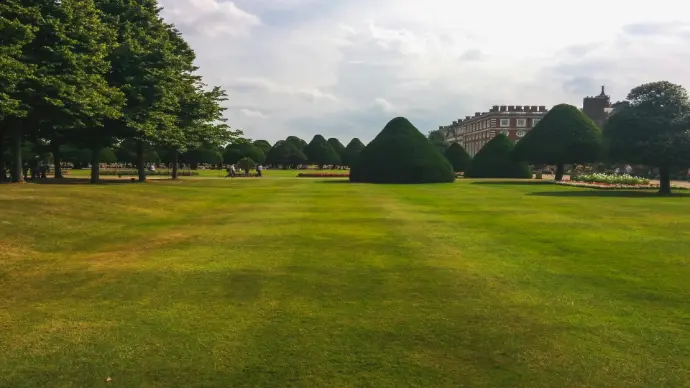 Sveaverken-Thor-robotic-lawn-mower-for-commercial-turf-public-greens