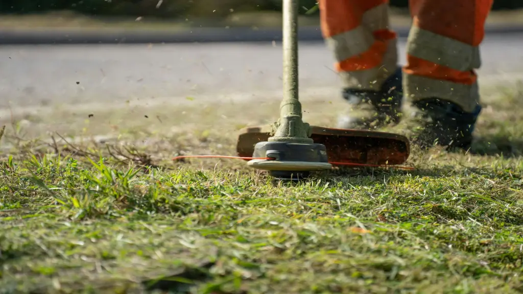 Sveaverken-robotic-lawn-mowers-help-save time-and-labor-compared-to-traditional-mowing